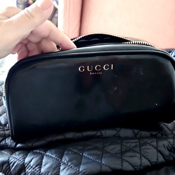 Gucci cosmetic bag best size travel cosmetic bag ever - Picture 1 of 9